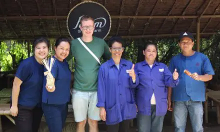 เชฟหนุ่มเมืองผู้ดี เลาะสวนสามพราน สัมผัสประสบการณ์สุดฟิน…!!!            “ย้อนเส้นทางวัตถุดิบอินทรีย์”