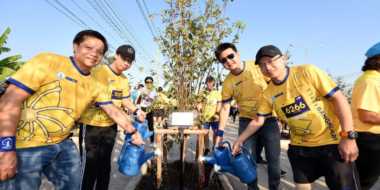 เนอวานา ไดอิ ร่วมกับกรุงเทพมหานครจัดงาน “รวงผึ้ง Bangkok Run” เปิดถนนศรีนครินทร์–ร่มเกล้า  พร้อมกิจกรรมปลูกต้นไม้ตามโครงการ 1 จังหวัด 1 ถนนเฉลิมพระเกียรติ