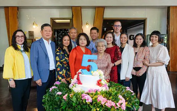 พิธีทำบุญครบรอบ 5 ปี โรงแรม โฮเต็ล อินดิโก้ กรุงเทพ ถนนวิทยุ