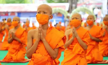 พม. จัดพิธีบรรพชาอุปสมบทราษฎรบนพื้นที่สูง 135 รูป เพื่อถวายพระราชกุศล เนื่องในโอกาสวันเฉลิมพระชนมพรรษาพระบาทสมเด็จพระเจ้าอยู่หัว