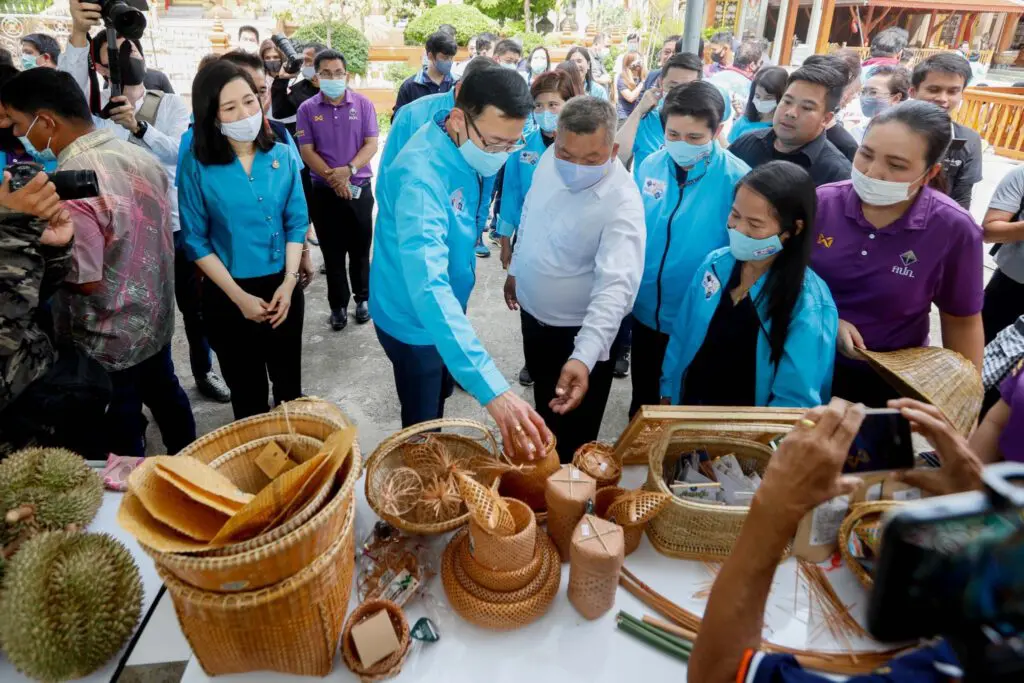 คปภ. เพื่อชุมชนปี 4