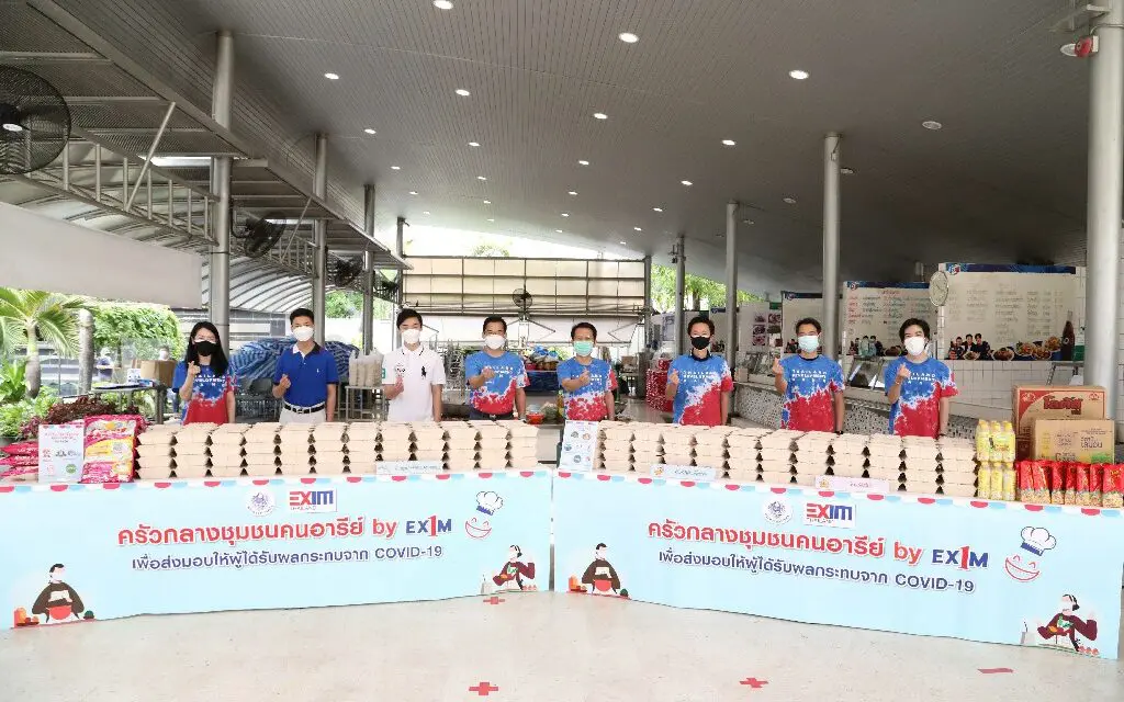 EXIM BANK ร่วมกับพันธมิตรส่งมอบอาหารกล่องปรุงสุกจากโรงครัว CSR บรรเทาความเดือดร้อนผู้ได้รับผลกระทบจากโควิด-19