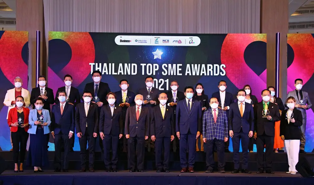 บมจ.เออาร์ไอพี และ ม.หอการค้าไทย มอบรางวัล THAILAND TOP SME AWARDS 2021 เชิดชูเกียรติสุดยอดเอสเอ็มอีไทย