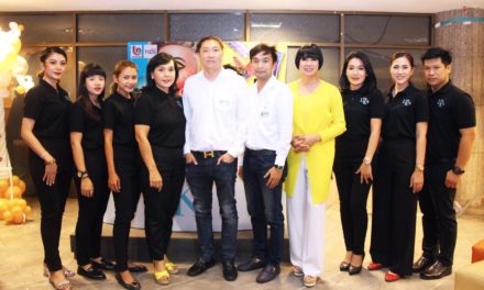 เปิดตัวโชว์ศักยภาพกูรูความงามโดยกลุ่ม “Life Kit Training”ภายในงานแสดงสินค้า “DIP Best Beauty 2019” จัดโดยกรมส่งเสริมอุตสาหกรรมและคลัสเตอร์เครื่องสำอางไทย