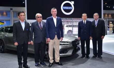 วอลโว่ เปิดตัว The All-New Volvo V60 ในงานมหกรรมยานยนต์ครั้งที่ 36  สัมผัสสุดยอดยนตกรรมระดับอัลตร้าลักชัวรี่กับขุมพลัง Plug-in Hybrid Sporty Premium Estate พร้อมนวัตกรรมและเทคโนโลยีความปลอดภัยที่ไร้คู่แข่ง