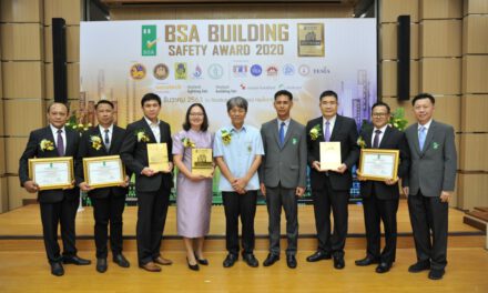 ไทยพาณิชย์ คว้ารางวัลอาคารโดดเด่นด้านความปลอดภัยระดับสูงสุด (Diamond) ทั้ง 3 อาคารใน SCB Park Plaza สะท้อนความเป็นผู้นำด้านความปลอดภัยในอาคารสูงขนาดใหญ่พิเศษของประเทศไทย