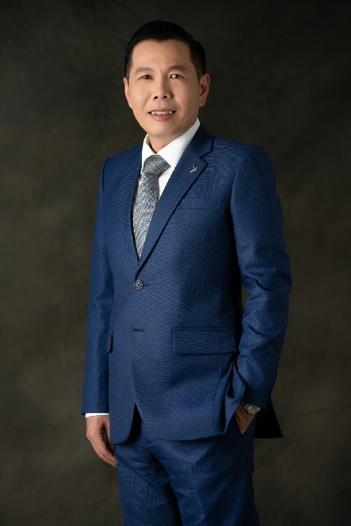 ผศ.ดร.ณัฐพล นิมมานพัชรินทร์ ผู้อำนวยการใหญ่ สำนักงานส่งเสริมเศรษฐกิจดิจิทัล 