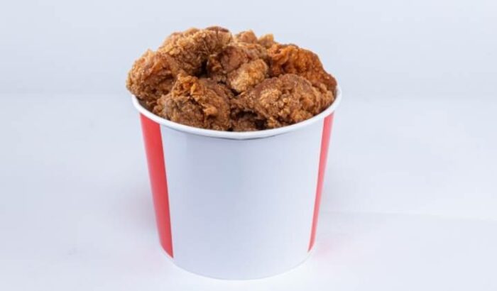 จับตาศึกชิงแฟรนไชส์ซี KFC กับความหวังยกระดับสวัสดิภาพไก่?