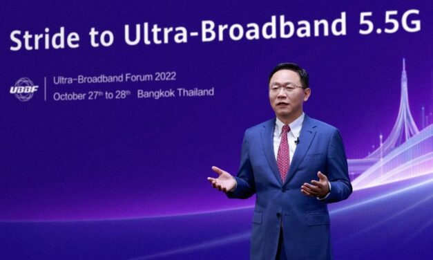 ผู้บริหารหัวเว่ยกล่าวปาฐกถา  พาก้าวสู่ยุคอัลตร้าบรอดแบนด์ 5.5G