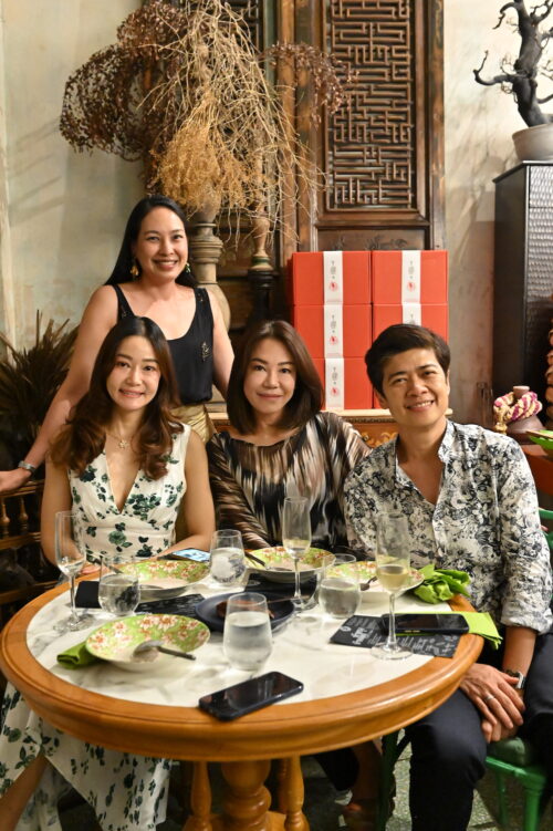 “บ้านนอกเข้ากรุง” Chef's Table รสชาติจากครัวพื้นบ้าน สู่โต๊ะอาหารในเมือง  พร้อมเมนูสร้างสรรค์ “ห่านบิน” ซอสไทยระดับพรีเมียม