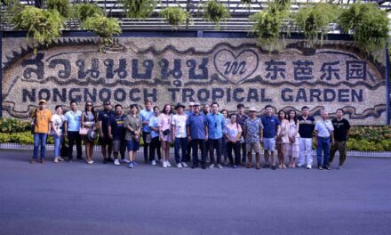 สวนนงนุช กับ สมาคมรถโบราณแห่งประเทศไทย จัด วินเทจคาร์ พาเหรด  ขับรถโบราณ ชมสวนสวยระดับโลก
