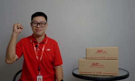 J&T Express Thailand แชร์เรื่องราวสุดประทับใจ ‘บอย’ ศุภโชค เมฆกิจ  ชายผู้เป็นเบื้องหลังส่วนหนึ่งความสำเร็จ “J&T Behind Your Smile”