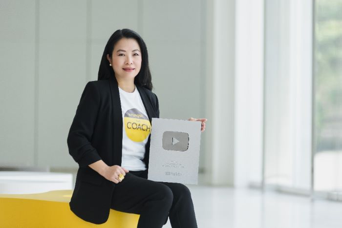 กรุงศรี ได้รับรางวัล “Silver Creator Award” จาก YouTube  สะท้อนความมุ่งมั่นในการนำเสนอสาระความรู้ทางการเงินที่ตอบโจทย์ผู้บริโภค   