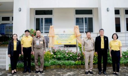 ก.พลังงาน – กฟผ. เฉลิมพระเกียรติ 72 พรรษา พระบาทสมเด็จพระเจ้าอยู่หัว ส่งเสริมพลังงานสะอาด ติดตั้งโซลาร์เซลล์เบอร์ 5 แก่มูลนิธิโครงการหลวง พร้อมร่วมปลูกป่าเฉลิมพระเกียรติ