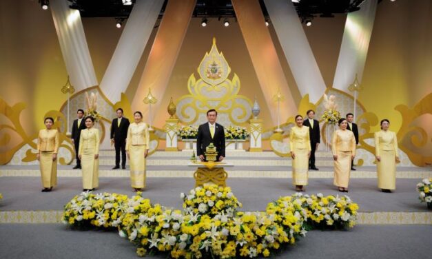 ทิพยประกันภัย ร่วมถวายพระพรชัยมงคลพระบาทสมเด็จพระปรเมนทรรามาธิบดีศรีสินทรมหาวชิราลงกรณ พระวชิรเกล้าเจ้าอยู่หัว