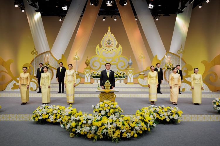 ทิพยประกันภัย ร่วมถวายพระพรชัยมงคลพระบาทสมเด็จพระปรเมนทรรามาธิบดีศรีสินทรมหาวชิราลงกรณ พระวชิรเกล้าเจ้าอยู่หัว