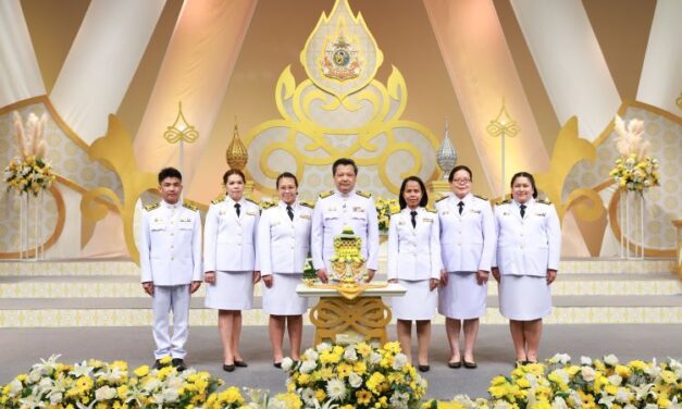 สมศ. ร่วมถวายพระพรชัยมงคล พระบาทสมเด็จพระเจ้าอยู่หัว