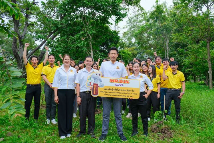 มิสเตอร์. ดี.ไอ.วาย. ฉลอง 8 ปี ครบ 800 สาขาทั่วไทย ร่วมสร้างสิ่งแวดล้อมยั่งยืน จับมือกรุงเทพมหานคร เพิ่มพื้นที่สีเขียวปลูกป่า 800 ต้น ณ สวนป่าเบญจกิติ