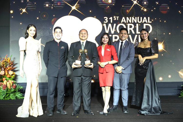 แอร์เอเชียคว้ารางวัลจาก World Travel Awards Asia ตอกย้ำผู้นำสายการบินราคาประหยัด