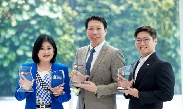 ยูโอบี คว้า 4 รางวัล Asian Banking & Finance Awards 2024 ตอกย้ำความมุ่งมั่นในการให้บริการลูกค้าและดูแลพนักงานอย่างยั่งยืน